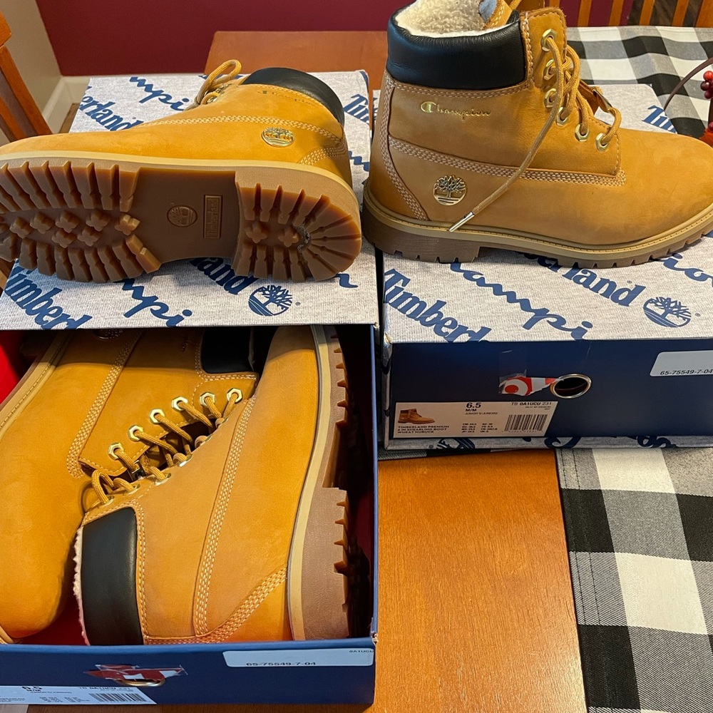 Timberland x Champion youth boots 6.5Y